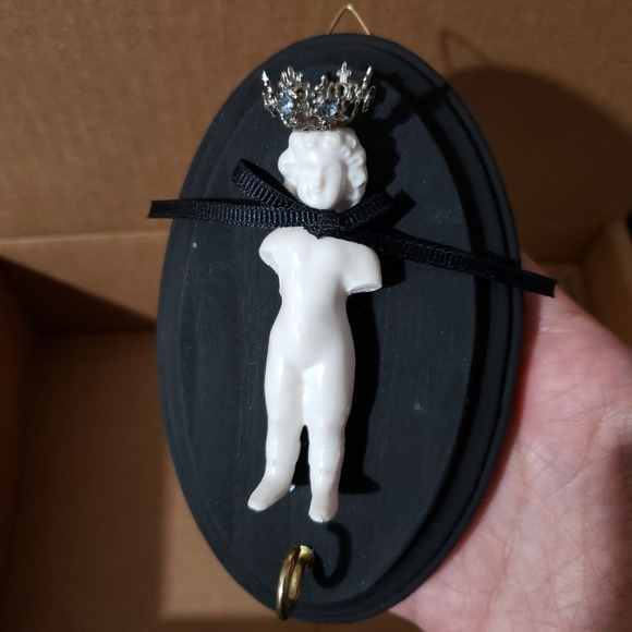 Antiques&Oddities Mystery Boxes - Picture 4 of 8